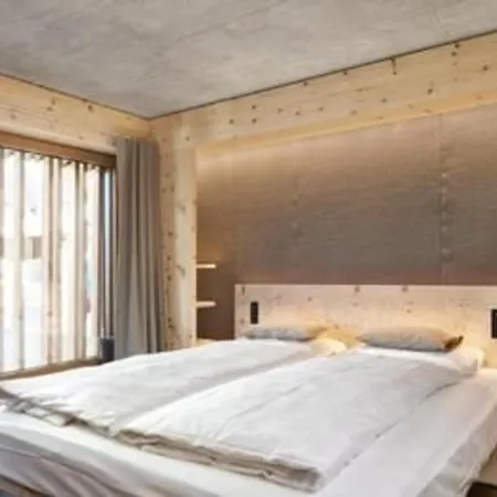 Alpine 6-bett-wohnung Mit Galerie Chesa Al Parc 